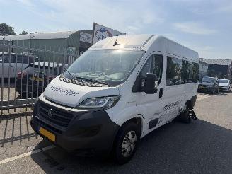 uszkodzony samochody osobowe Fiat Ducato 79 kWH Autom. 90KW 6 Persoons Rolstoellift 2022/9