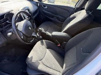 Renault Clio 0.9 TCE 66KW Clima Navi Led 5-Drs Night & Day picture 7