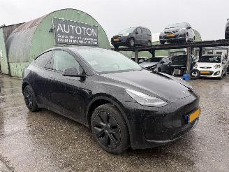 Voiture accidenté Tesla Model Y 75 kWh Long Range RWD 258KW Pano Clima Navi NAP 2024/12