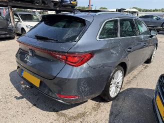 uszkodzony samochody osobowe Seat Leon 2.0 TDI FR 110KW Autom. Pano Clima Navi Sportstourer Launch Edition 2021/2