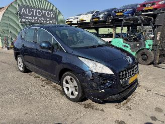 Schadeauto Peugeot 3008 1.6 VTI 88KW Pano Clima Premiere NAP 2010/1