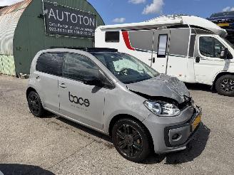 Avarii autoturisme Volkswagen Up! 1.0 44KW High Up Pano Airco 5-Drs 2019/7