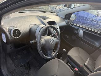 Toyota Aygo 1.0 VVT-I 50KW Airco 5-Deurs Now NAP picture 5