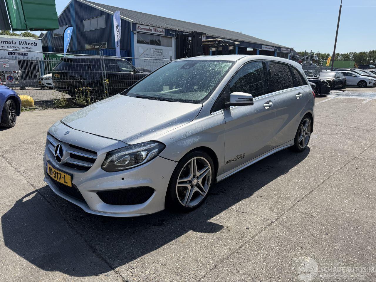 Mercedes B-klasse 250 Autom. 155KW Prestige Clima Navi Led Camera