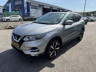 Voiture accidenté Nissan Qashqai 1.2 Tekna 85KW Clima Navi Led 360View 2018/1