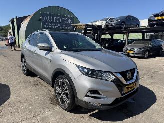 Unfallwagen Nissan Qashqai 1.2 85KW N-Connecta Pano Clima Navi Led NAP 2018/9