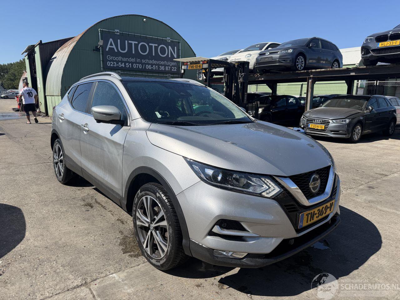 Nissan Qashqai 1.2 85KW N-Connecta Pano Clima Navi Led NAP