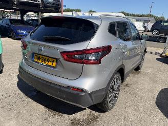 Nissan Qashqai 1.2 85KW N-Connecta Pano Clima Navi Led NAP picture 3