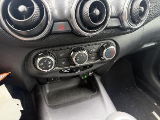 Nissan Juke 1.0 DIG-T 84KW Clima Led Visia NAP picture 13