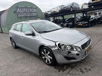 Volvo V-60 2.4 D6 AWD 158KW PHEV Autom. Schuifdak Clima Navi picture 6