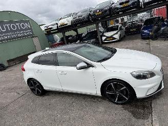 Volvo V-40 1.6 T3 110KW R-Design Pano Clima Navi Xenon NAP picture 21
