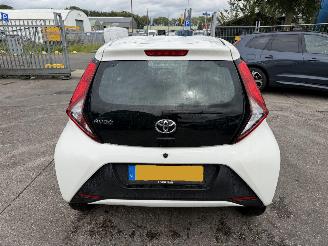 Toyota Aygo 1.0 VVT-I 53KW Airco Led X-Fun 5-Drs NAP picture 5