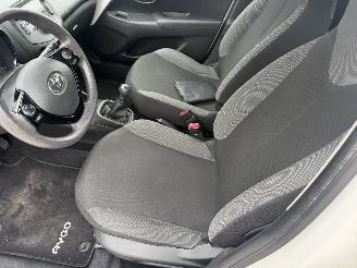 Toyota Aygo 1.0 VVT-I 53KW Airco Led X-Fun 5-Drs NAP picture 7