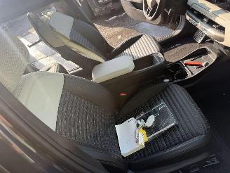 Kia EV4 81.4 kWh 150KW GT-PlusLine Pano Hud Clima Navi 360Camera NAP picture 13