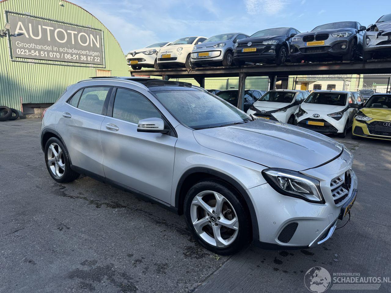 Mercedes GLA 200 115KW Autom. Pano Clima Navi Premium Plus NAP