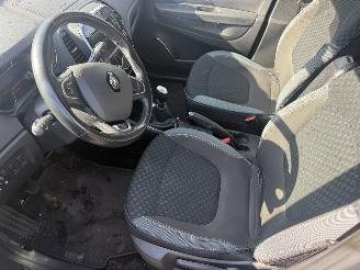 Renault Captur 1.3 TCE 96KW Clima Navi Led Camera Intens NAP picture 20