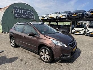 Schadeauto Peugeot 2008 1.2 VTI 60KW Clima Navi Led Active NAP 2013/7