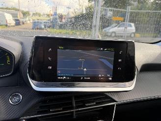 Peugeot e-208 EV 50 kWh 100KW Autom. Clima Navi Led Active Pack picture 8