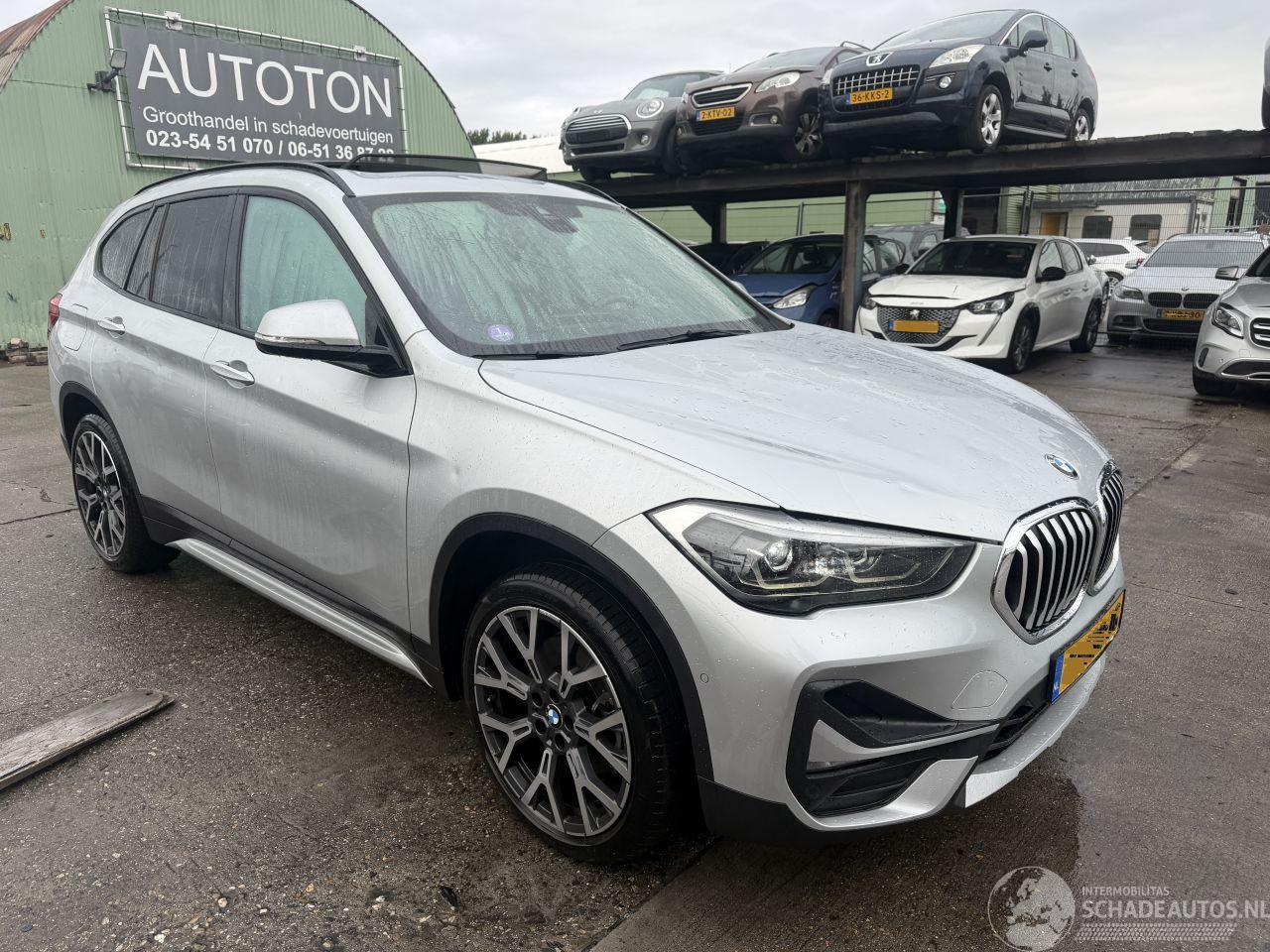 BMW X1 20i sDrive 131KW Autom. Pano Clima Navi HUD High Executive NAP