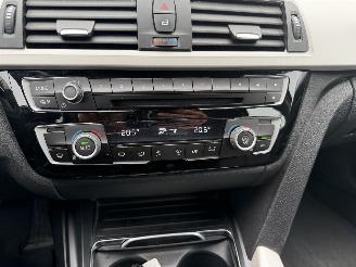 BMW 3-serie 330e 135KW Hybrid Clima Navi Leer Led picture 11