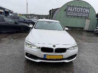 BMW 3-serie 330e 135KW Hybrid Clima Navi Leer Led picture 3