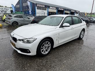 BMW 3-serie 330e 135KW Hybrid Clima Navi Leer Led picture 2