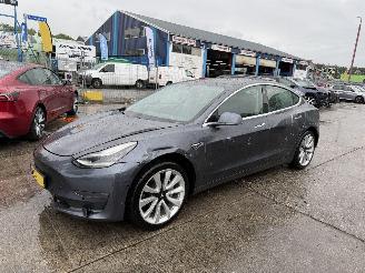 škoda osobní automobily Tesla Model 3 75 kWh Long Range AWD 258KW Pano Clima Navi NAP 2020/9