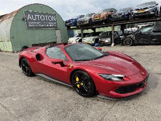 Unfallwagen Ferrari 296 GTS 3.0 V6 830PK Hybrid Carbon Keramisch Lift Pass-Display NAP 2024/7