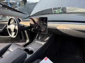 Tesla Model Y 75 kWh Long Range AWD 258KW Pano Clima Navi picture 7