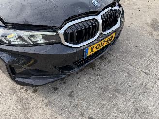 BMW 3-serie 320e 150KW Autom. Pano Clima Navi NAP picture 18