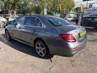 Damaged car Mercedes E-klasse 300 e 155KW Hybrid AMG Autom. Sfeerverlichting Clima Navi Led Xenon NAP 2020/2