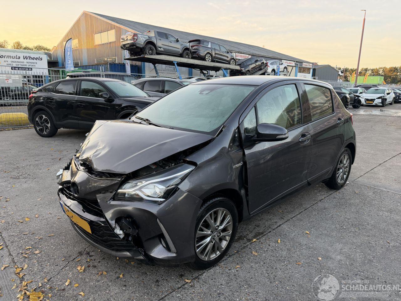 Toyota Yaris 1.5 Hybrid 55KW Autom. Executive Clima Navi Camera