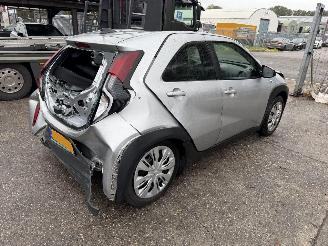 Toyota Aygo X 1.0 VVT-I 53KW MT-Play Airco NAP picture 3