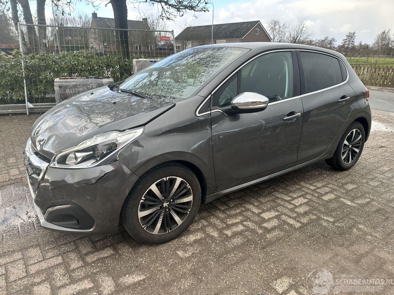 Peugeot 208 1.2 tech edition