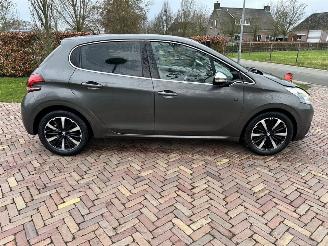 Peugeot 208 Tech edition picture 9