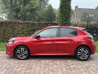 Peugeot 208 1.2 Allure picture 2