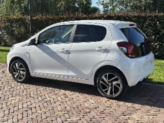 Peugeot 108 Allure picture 3