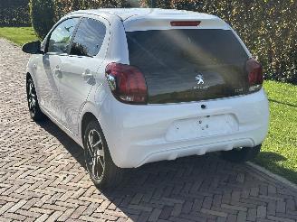 Peugeot 108 Allure picture 4
