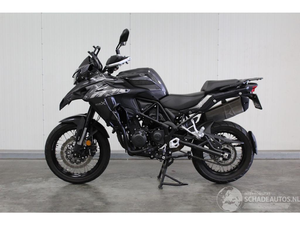 Benelli  TRK 502 X