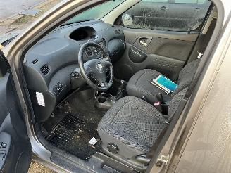 Toyota Yaris-verso 1.5 SOL AIRCO picture 9