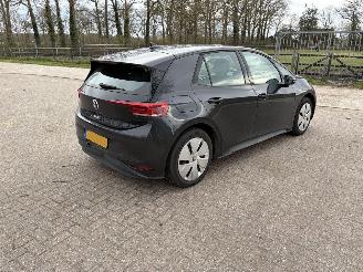 Damaged car Volkswagen ID.3  2022/8