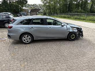 Kia Ceed dynimicline picture 5