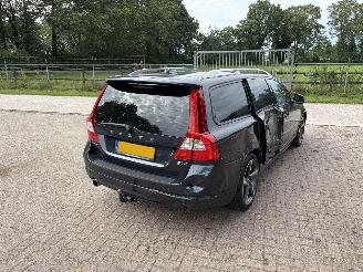 Volvo V-70 T4 R Edition picture 4