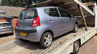 Nissan Pixo  picture 2