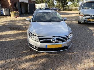 damaged passenger cars Volkswagen Passat cc 2.0 vol leer 2013/7