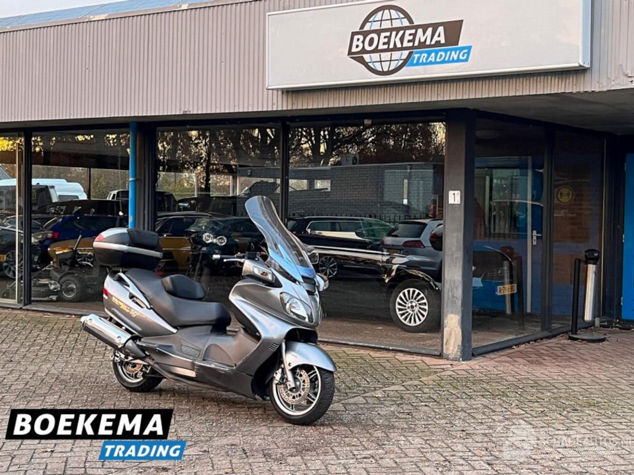 Suzuki Burgman 650 AN Executive