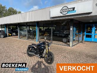 krockskadad bil auto Suzuki GSX-R 1000 165PK Custom Cafe Racer 2004/8