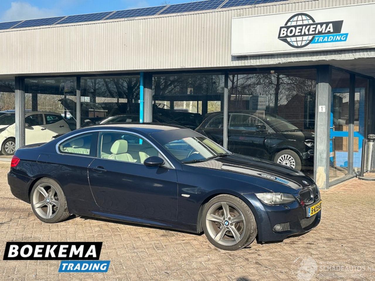 BMW 3-serie 325i High Executive 218PK Automaat Leer