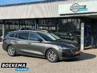 krockskadad bil auto Ford Focus Wagon 1.0 EcoBoost Hybrid Titanium Stoel/Stuurverw. Navigatie Camera 2024/3