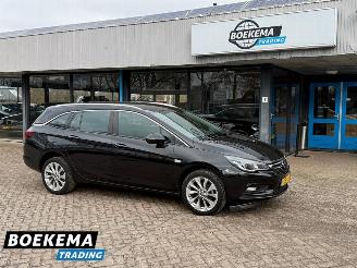 krockskadad bil auto Opel Astra Sports Tourer 1.0 Edition Automaat Navigatie Clima Cruise PDC 2016/7